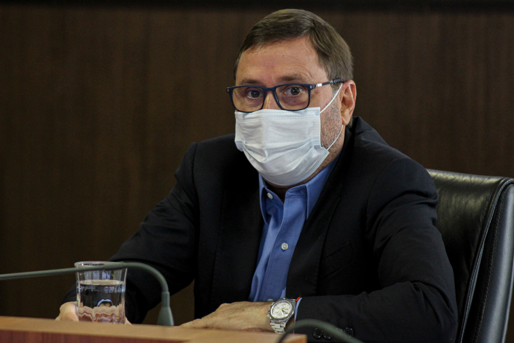 Carvalho critica Emanuel Pinheiro por recorrer à justiça contra o fim do VLT Sapicuá Carvalho critica Emanuel Pinheiro por recorrer à justiça contra o fim do VLT Sapicuá